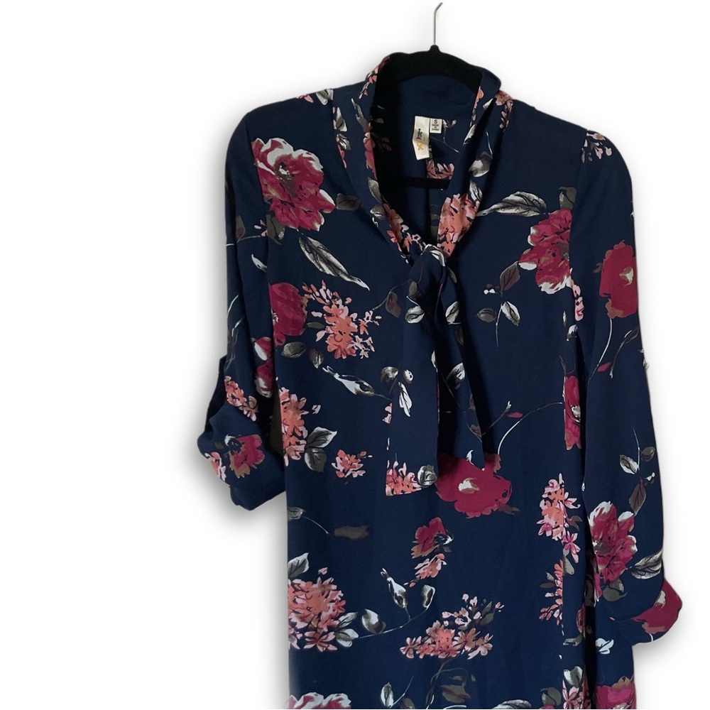 🌙 Lara Fashion Black Floral Blouse - Picture 6 of 12